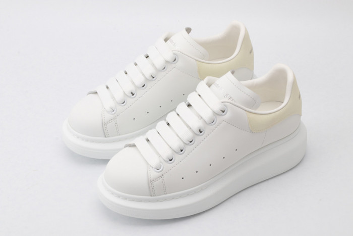MQ Sneakers