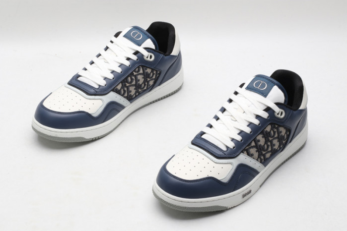 D10R B27 Sneaker