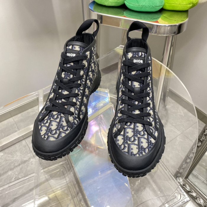 D10R SNEAKER