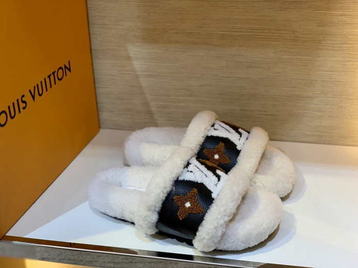 Lou1su1tt slides