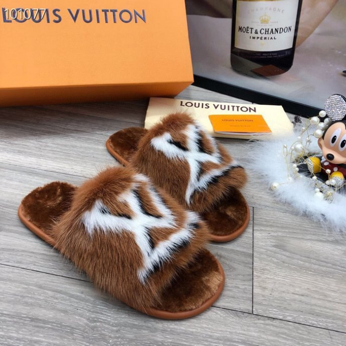 Lou1su1tt slides