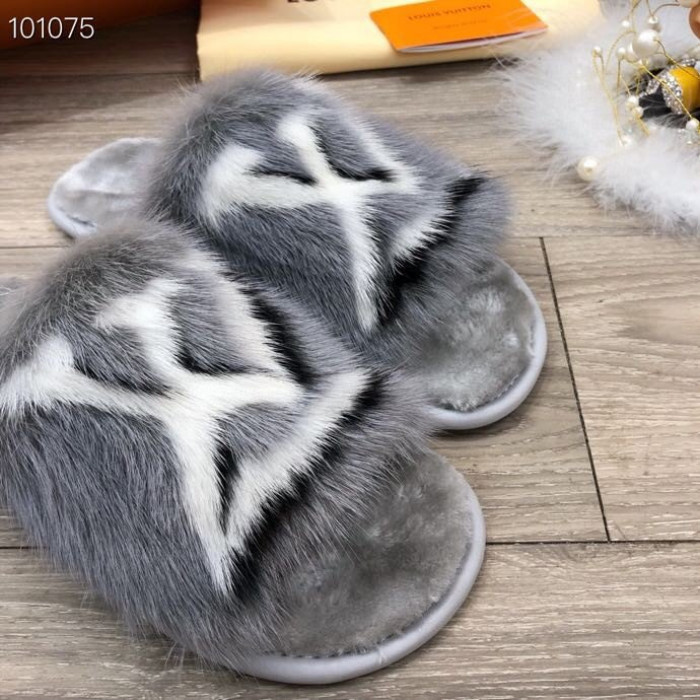 Lou1su1tt slides