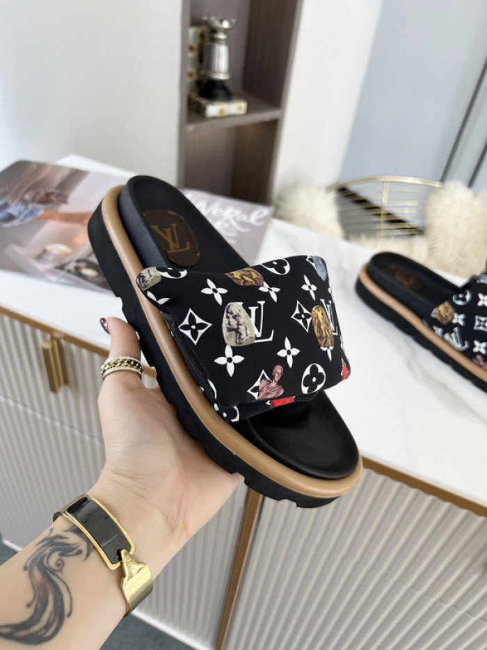 Lou1su1tt slides