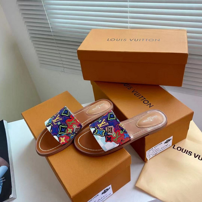 Lou1su1tt slides