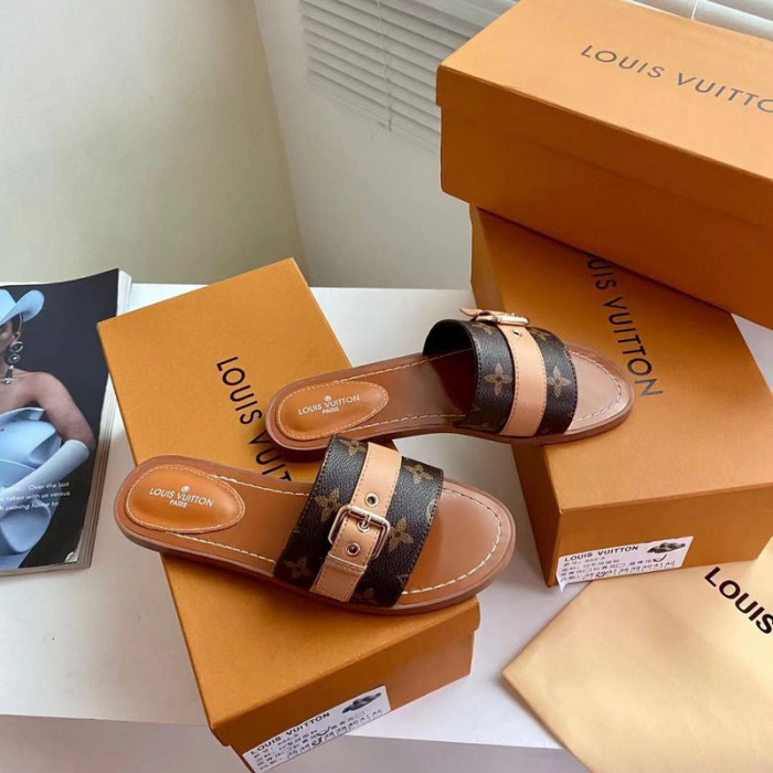 Lou1su1tt slides