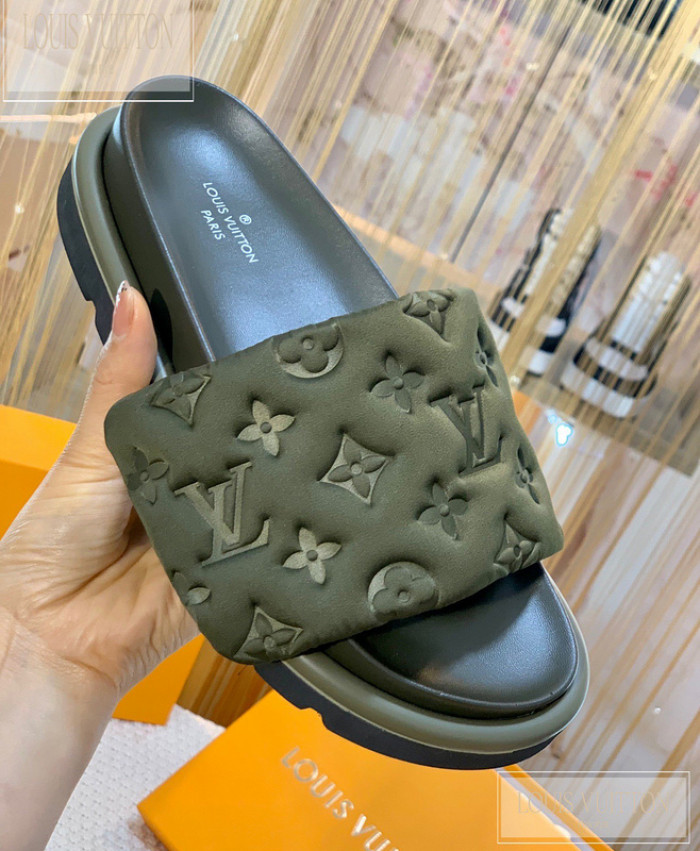 Lou1su1tt slides