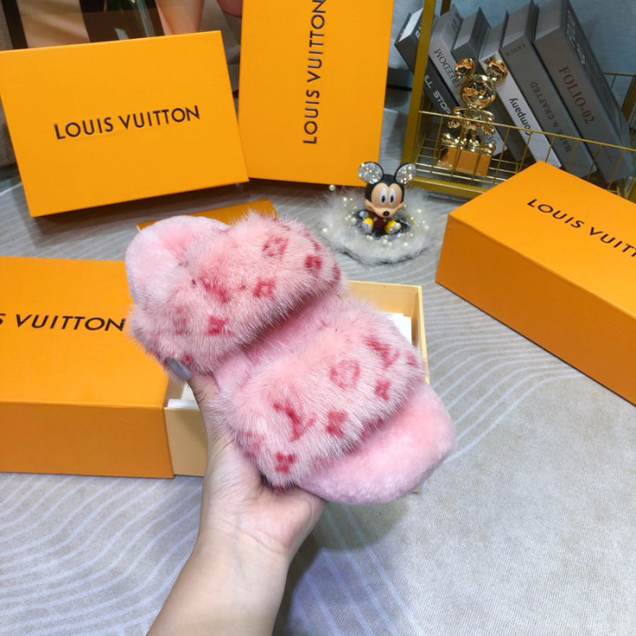 Lou1su1tt slides
