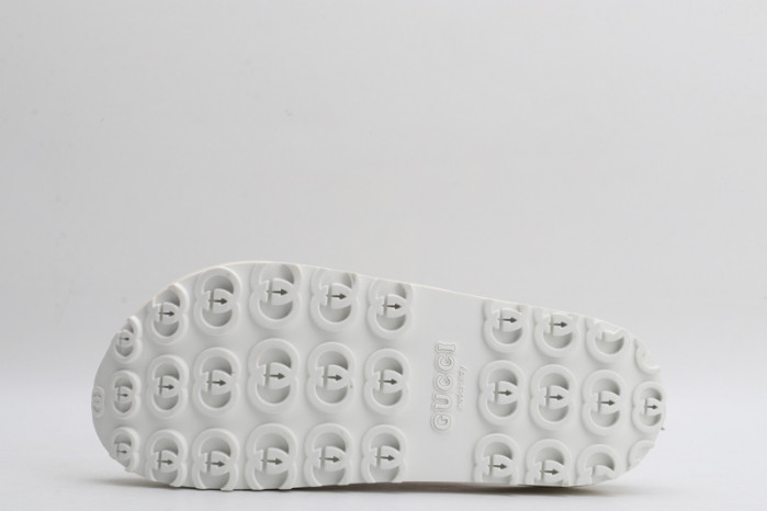 Gu66 SLIPPERS
