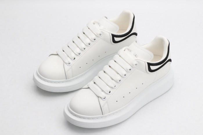 MQ Sneakers