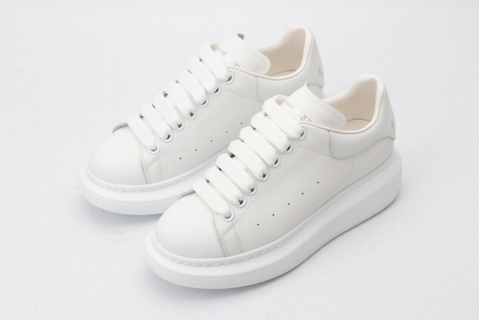 MQ Sneakers