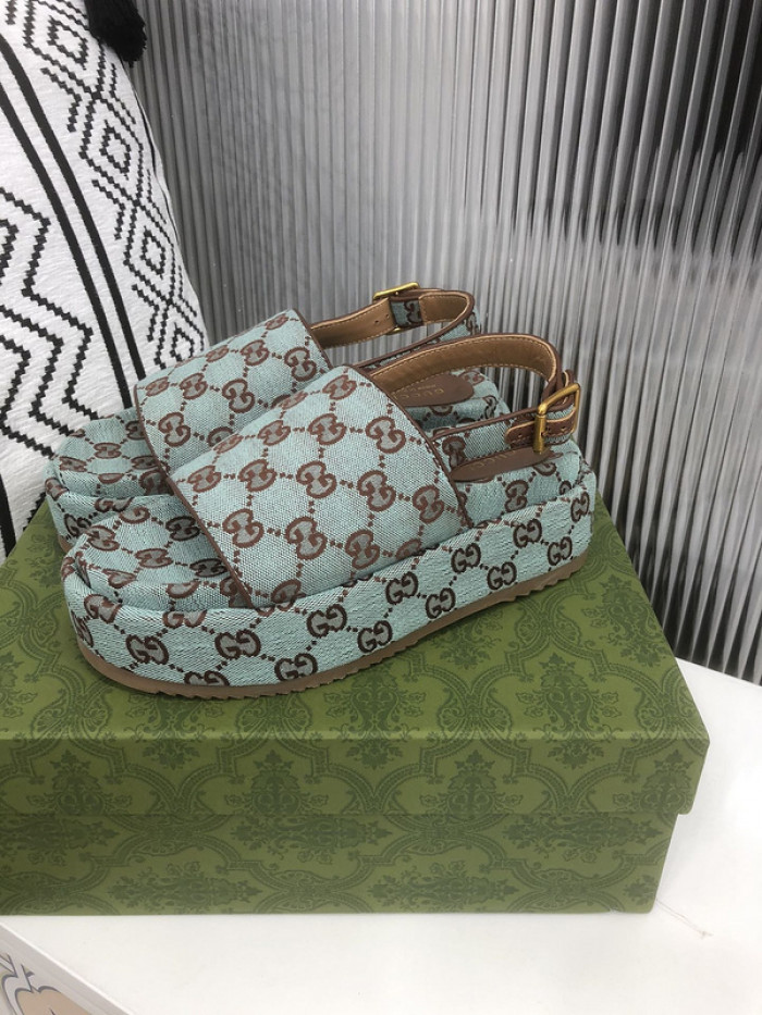 Gu66 SLIPPERS