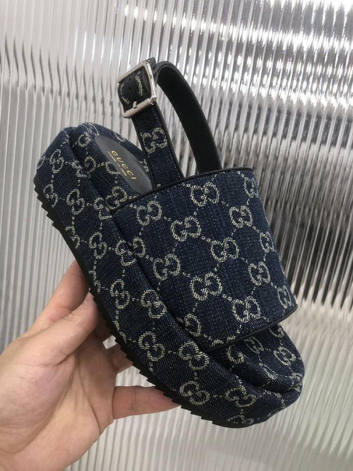 Gu66 SLIPPERS