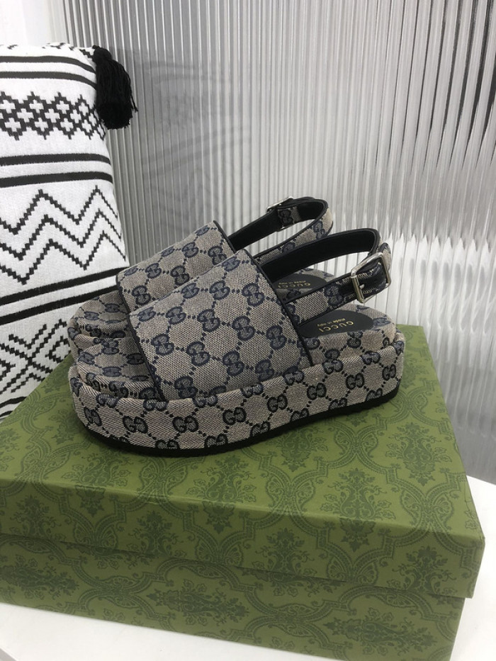 Gu66 SLIPPERS