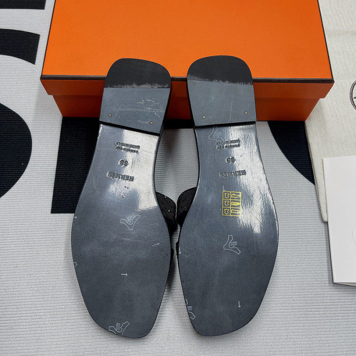 Hemr3 Slippers