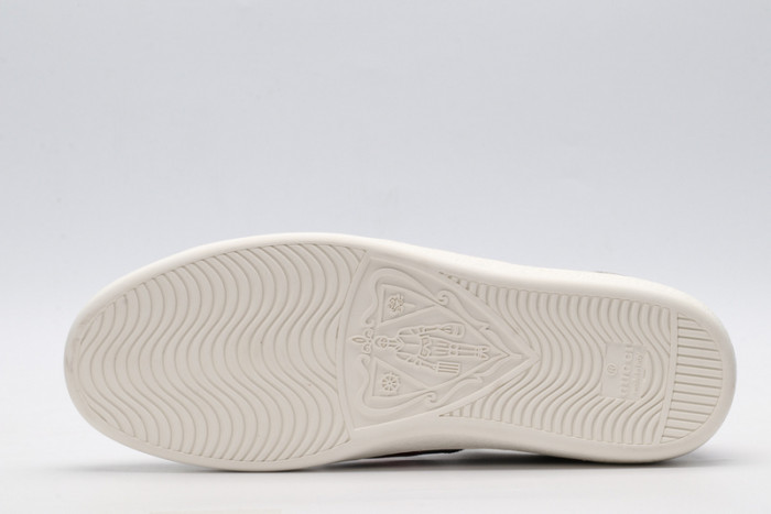 Gu66 Ace Embroidered Low-Top Sneaker