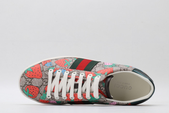 Gu66 Ace Embroidered Low-Top Sneaker