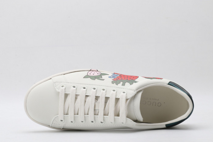 Gu66 Ace Embroidered Low-Top Sneaker