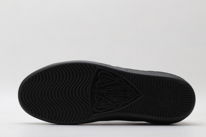 Gu66 Ace Embroidered Low-Top Sneaker