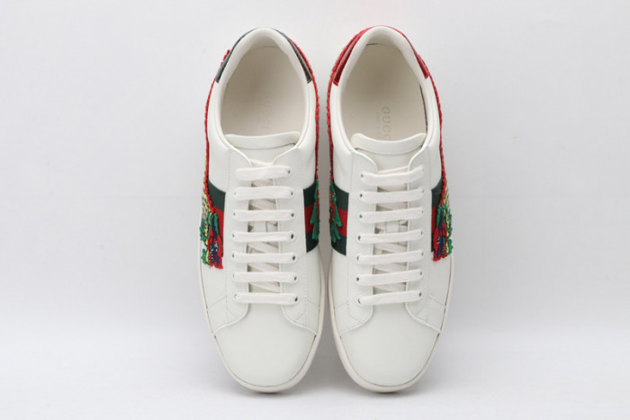 Gu66 Ace Embroidered Low-Top Sneaker