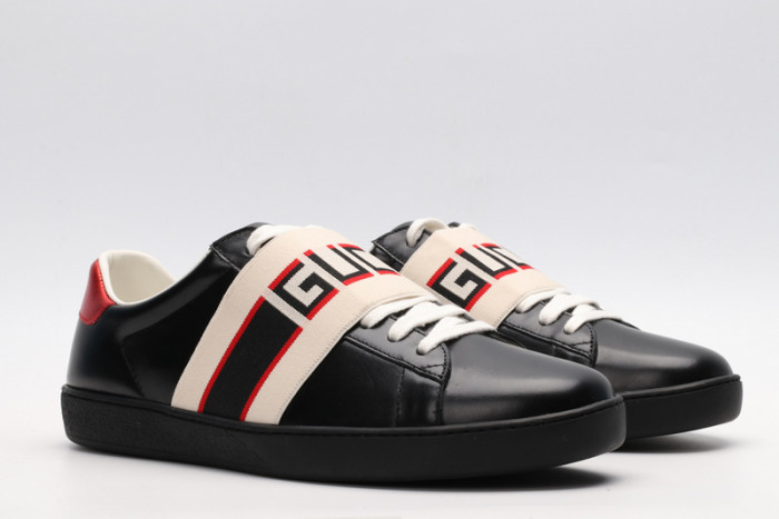 Gu66 Ace Embroidered Low-Top Sneaker