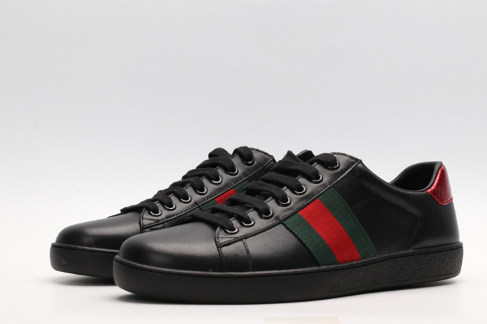 Gu66 Ace Embroidered Low-Top Sneaker