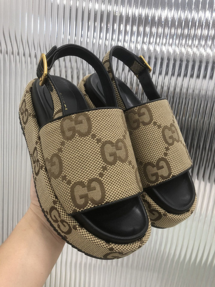 Gu66 SLIPPERS
