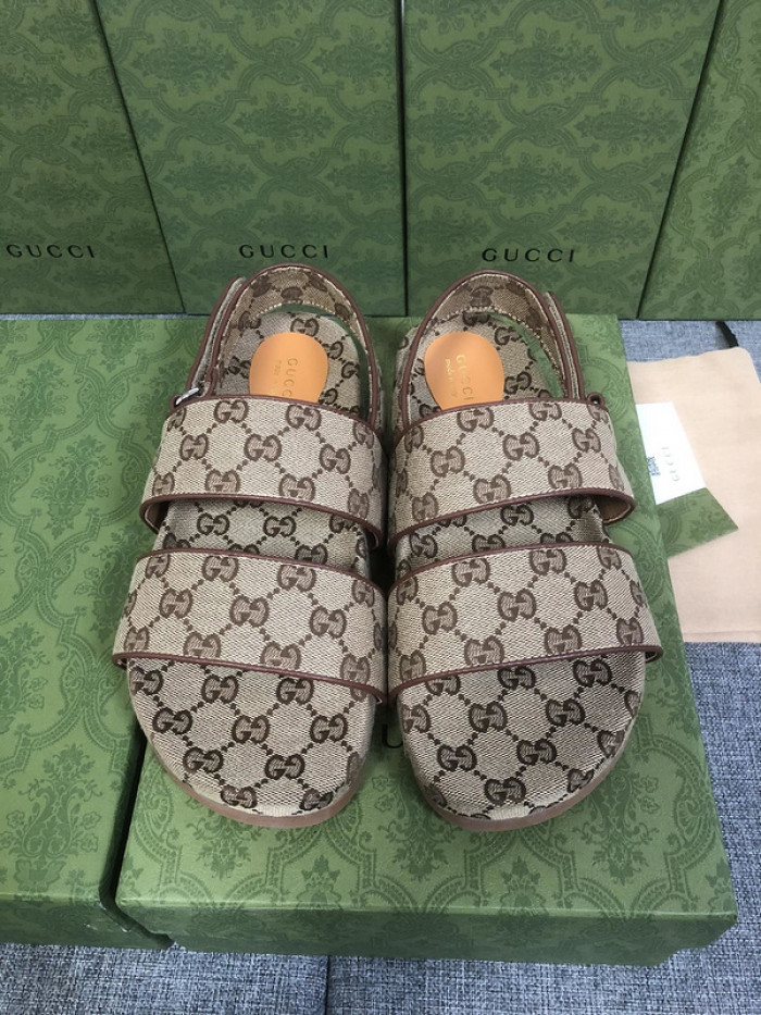 Gu66 SLIPPERS