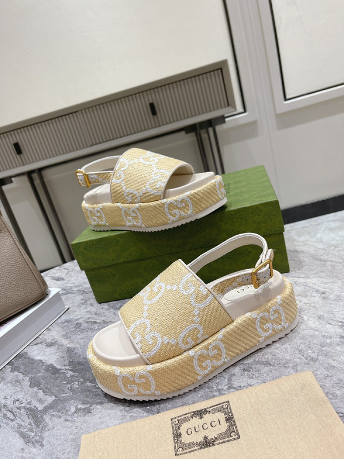 Gu66 SLIPPERS