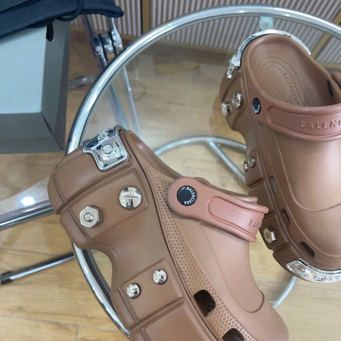 BLCG SLIPPERS