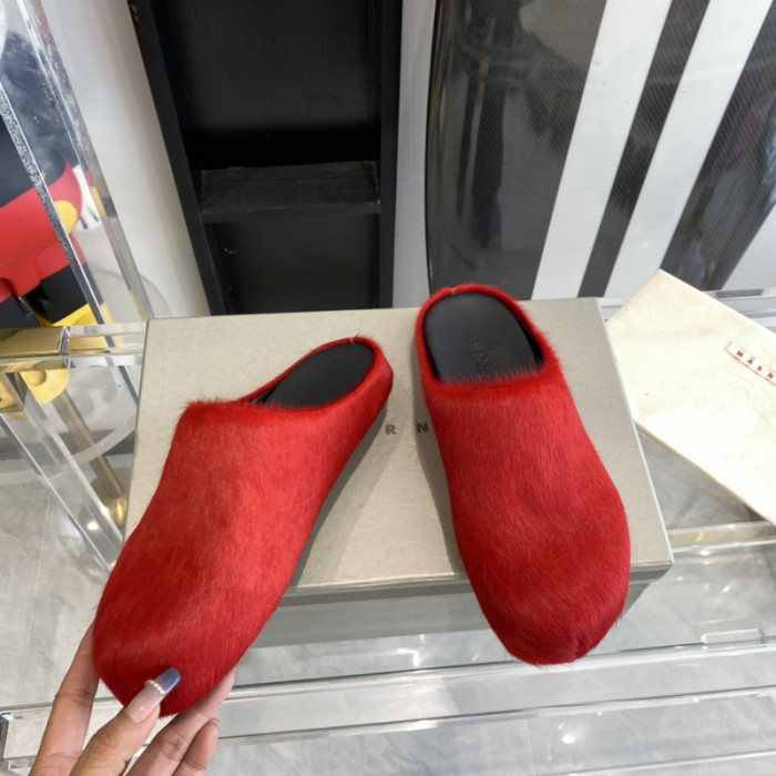 Marni Fur slides