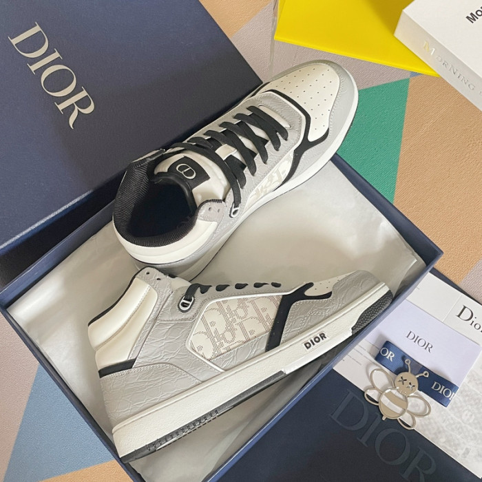 D10R B27 Sneaker