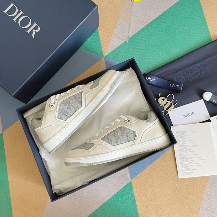 D10R B27 Sneaker