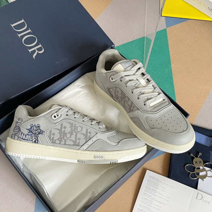 D10R B27 Sneaker