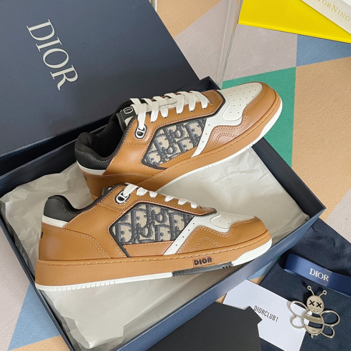 D10R B27 Sneaker