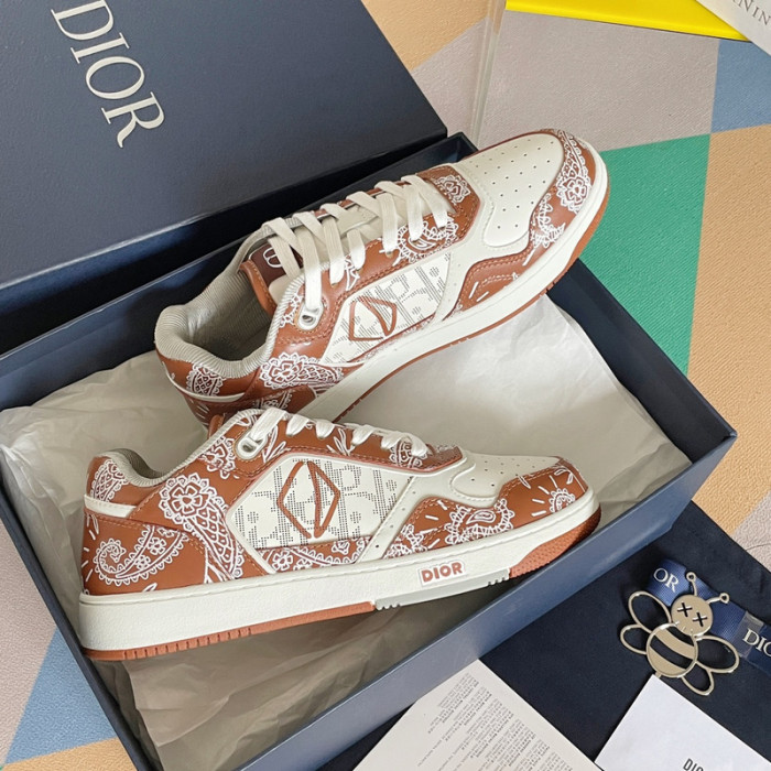 D10R B27 Sneaker