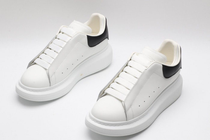 MQ Sneakers