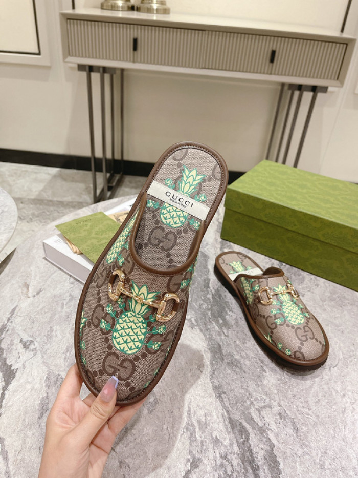 Gu66 SLIPPERS