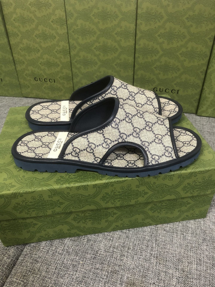 Gu66 SLIPPERS