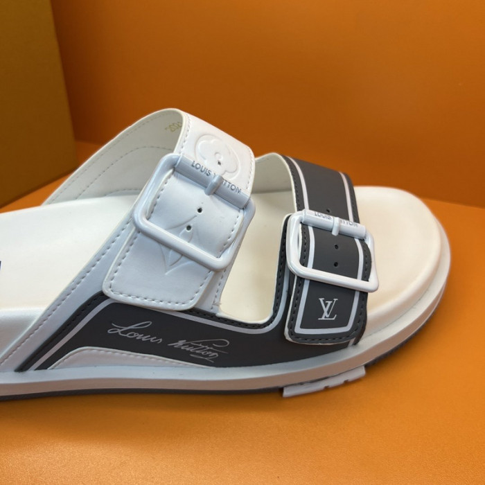 Lou1su1tt slides