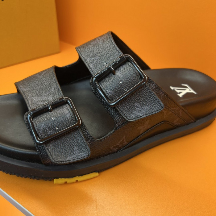 Lou1su1tt slides