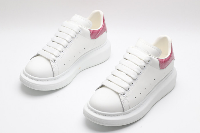 MQ Sneakers