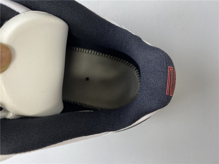 Air Jordan 11 Retro Low Concord Bred AV2187-160