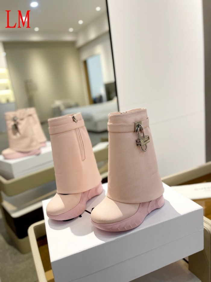 G1VENCHY BOOTS