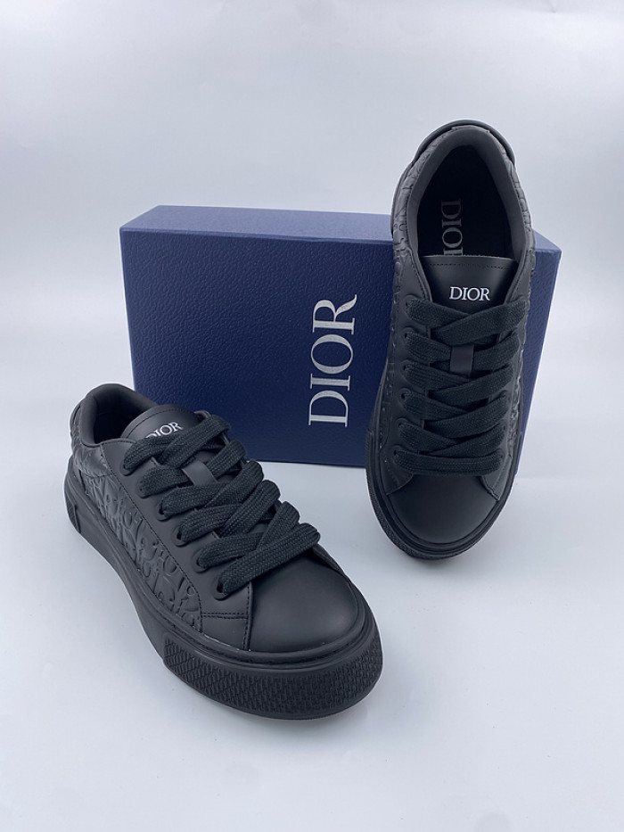 D10R B33 Sneaker