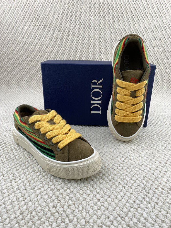 D10R B33 Sneaker
