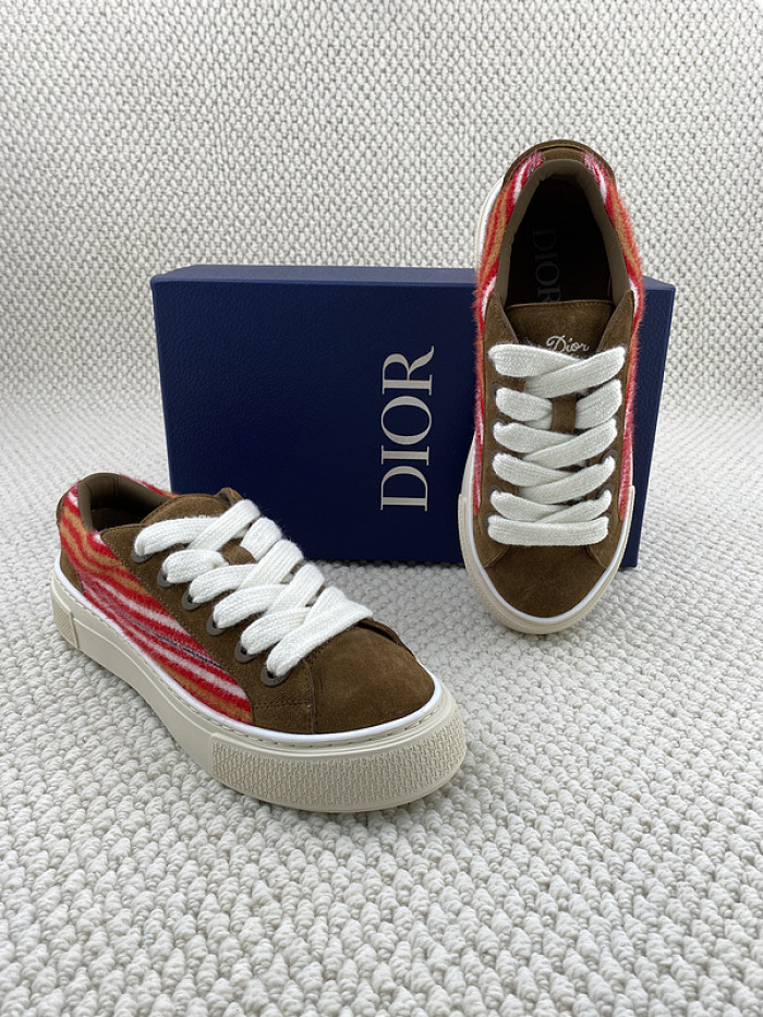D10R B33 Sneaker