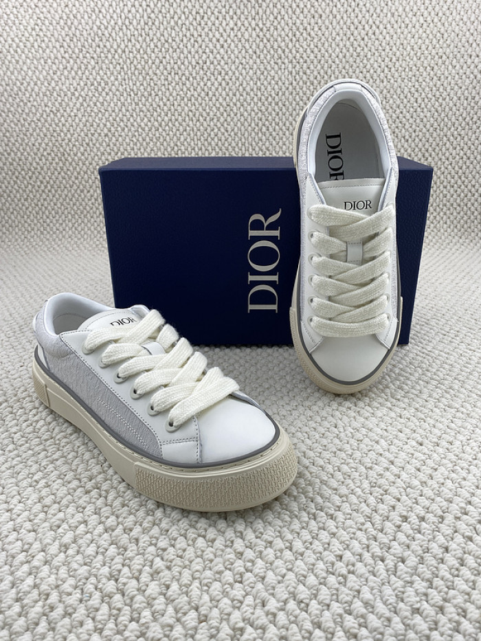 D10R B33 Sneaker