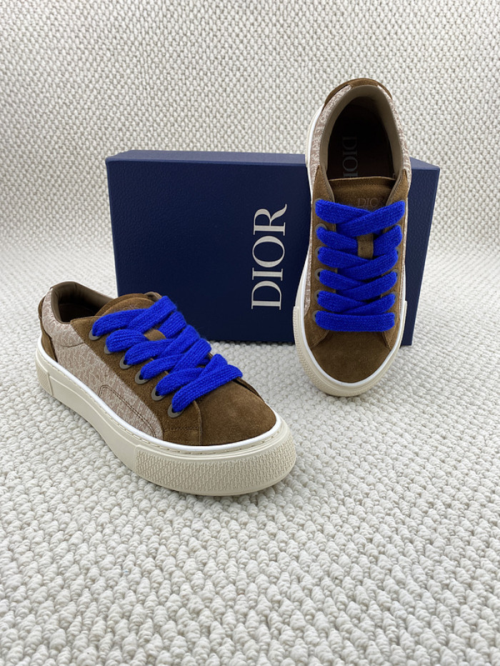 D10R B33 Sneaker