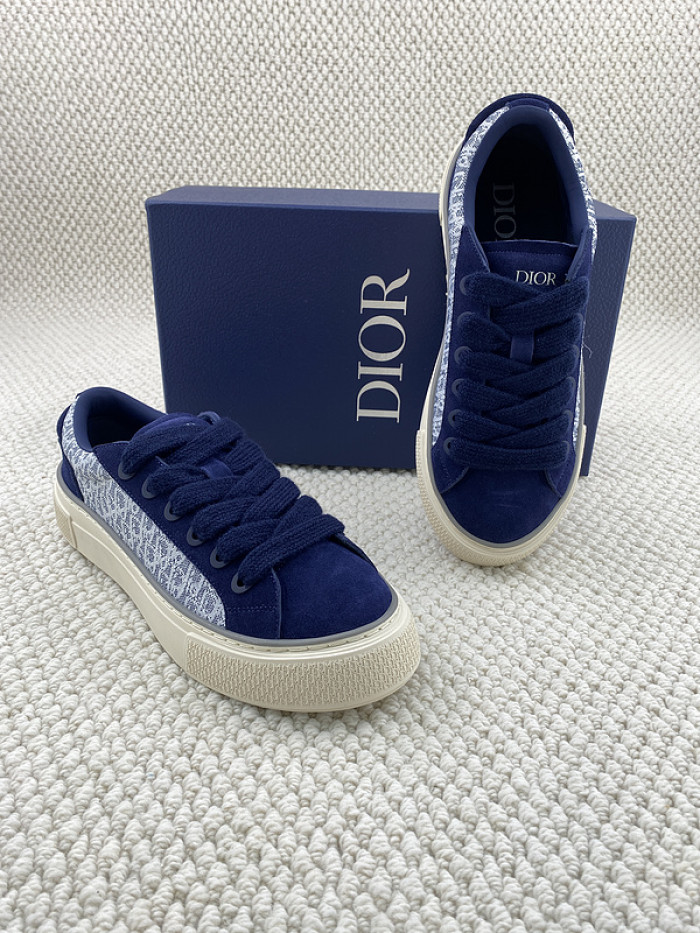 D10R B33 Sneaker
