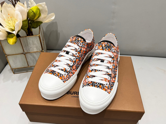 BUR SNEAKER